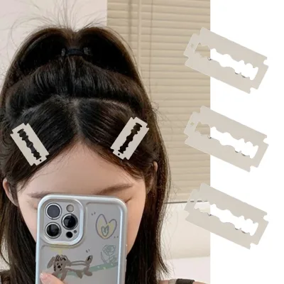 Pince à cheveux en forme de couteau, plastique – image 3